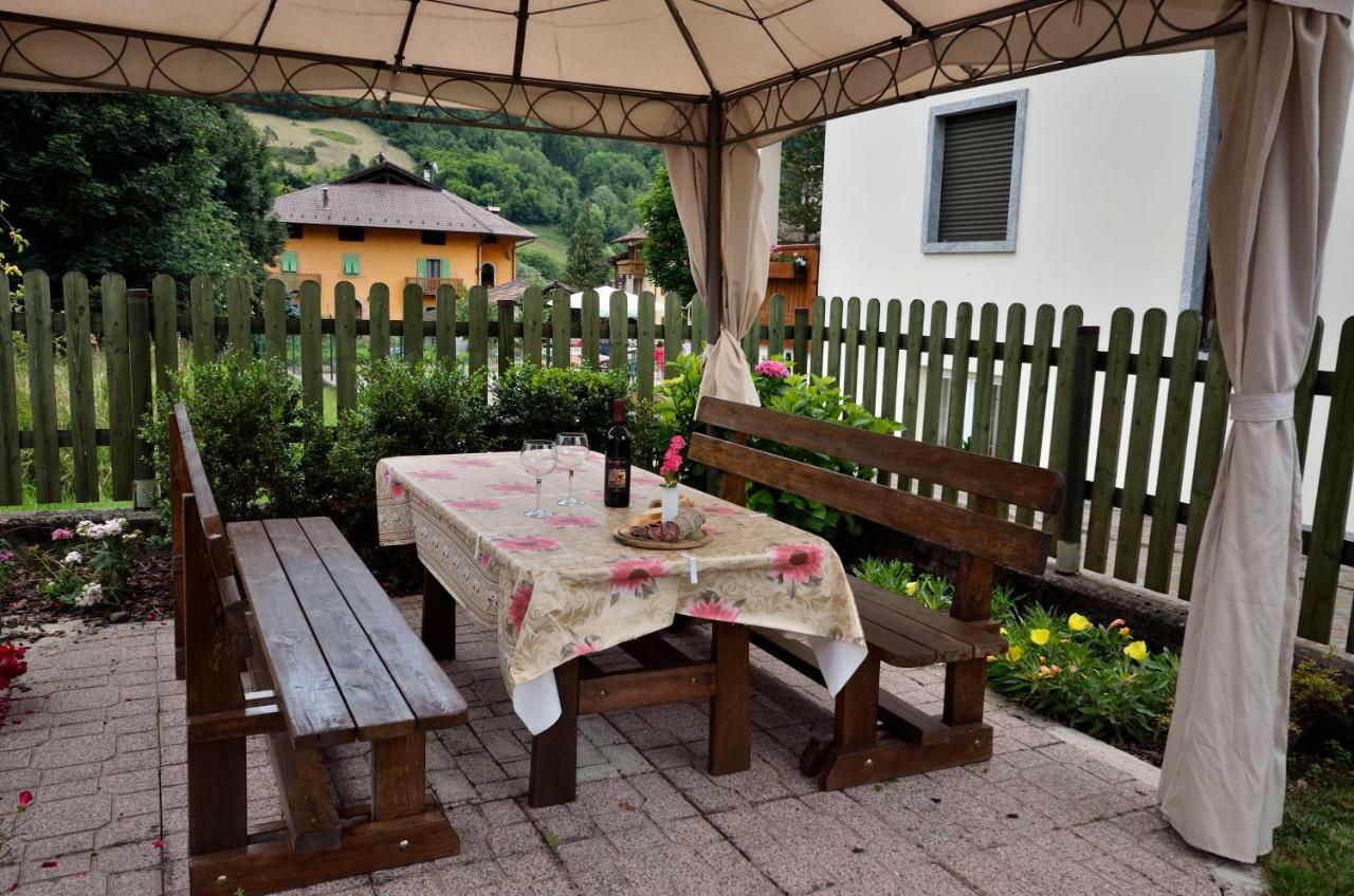 Villa Casa Guetti Terme Di Comano Comano Terme Exterior foto